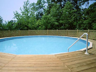 round pool semi-sunk with deck